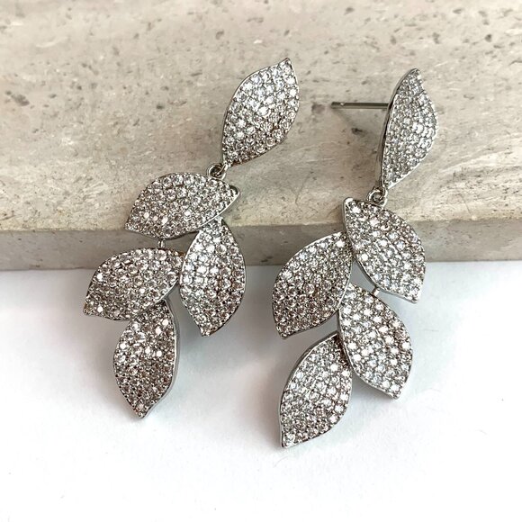 NEW~ Anthropologie SHASHI Silver Pavé Crystal Leaf Dangle Earrings - Picture 5 of 10